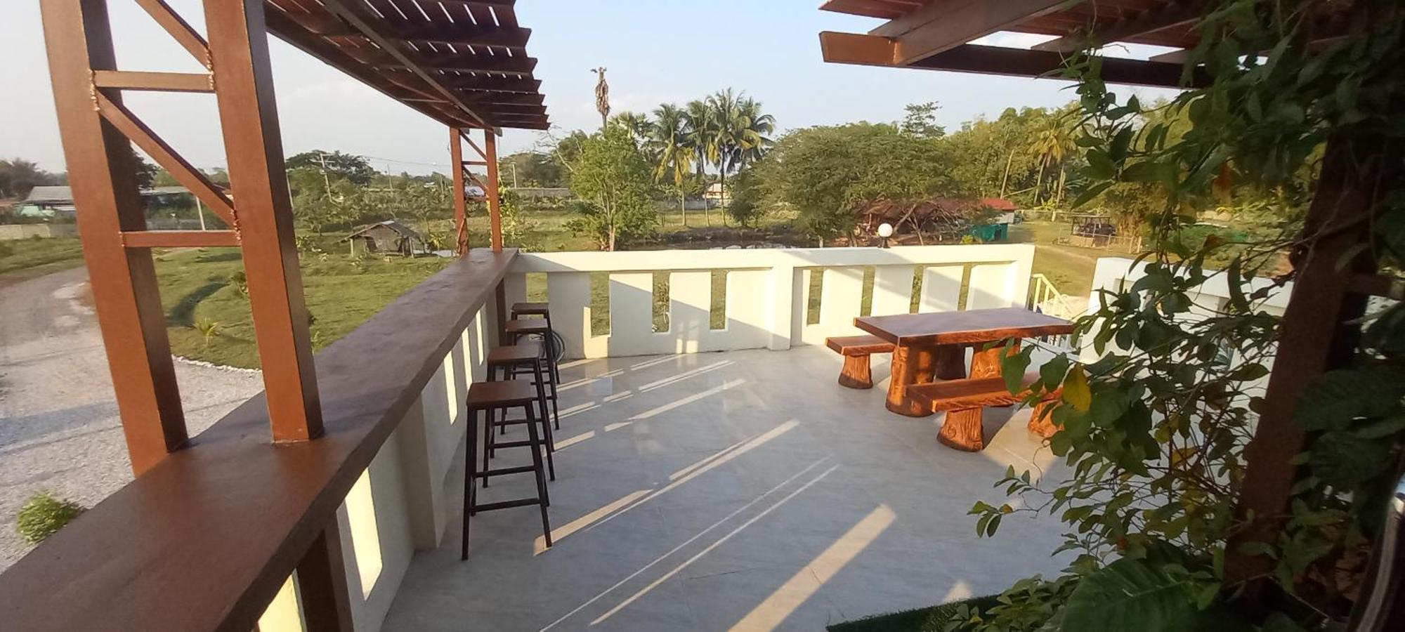 Kumphawapi Bua Daeng Homestay Resort מראה חיצוני תמונה