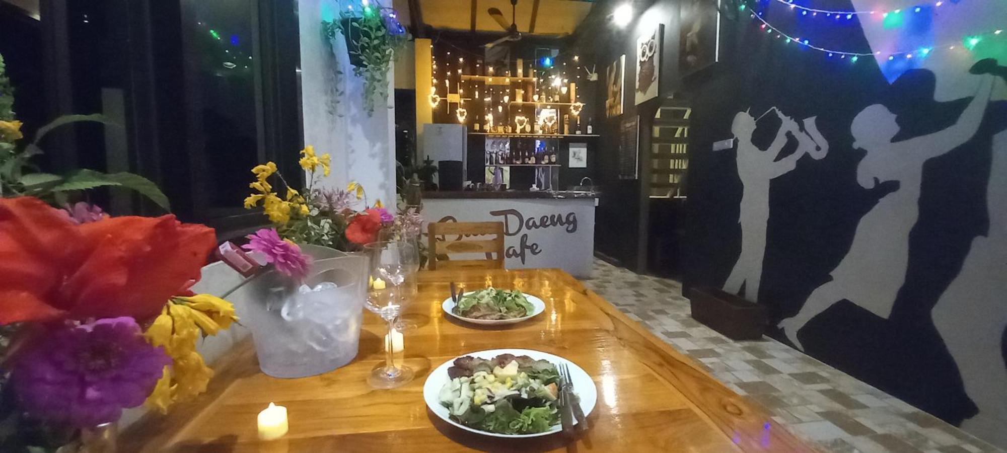 Kumphawapi Bua Daeng Homestay Resort מראה חיצוני תמונה